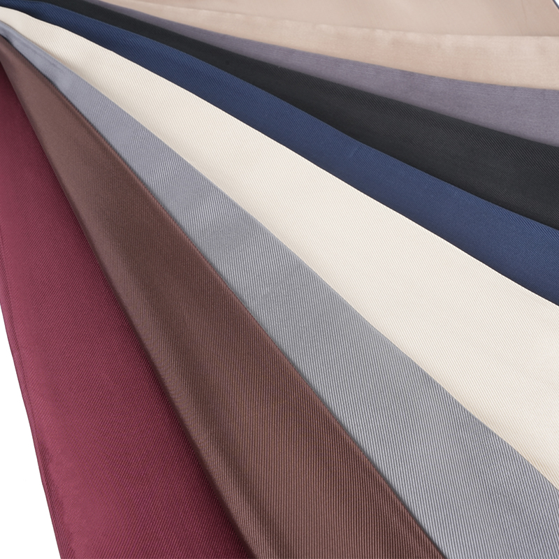 75d120d ผ้าไหมทอลายทแยงขนาดกลางของมนุษย์เต็มตัว