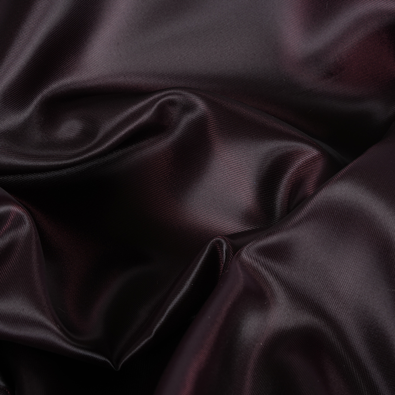 ผ้าซาตินประจุบวก