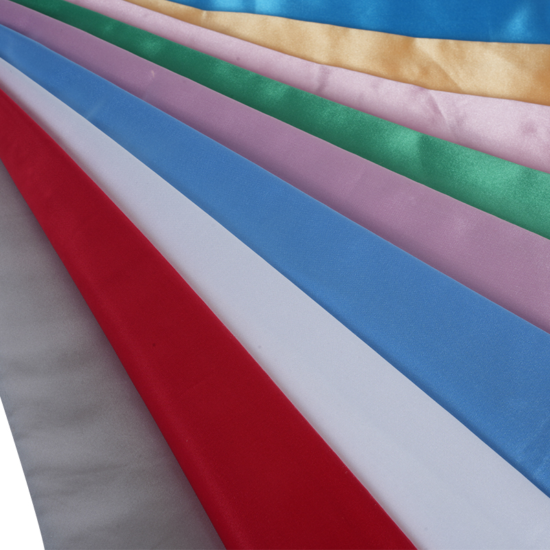 ผ้าซาตินไม่บิดเป็นมันเงา 50/75 + ผ้าผืนบางบนผ้าด้านบน