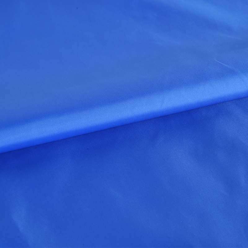 ผ้าแพรแข็งโพลีเอสเตอร์ 300T 50D * 50D