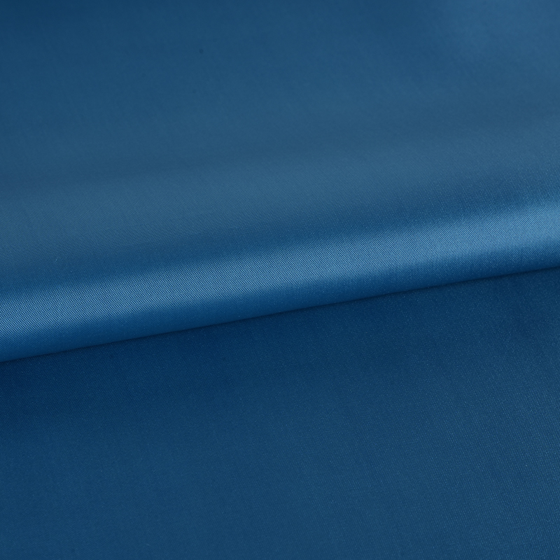 ผ้าแพรแข็งโพลีเอสเตอร์ 210T